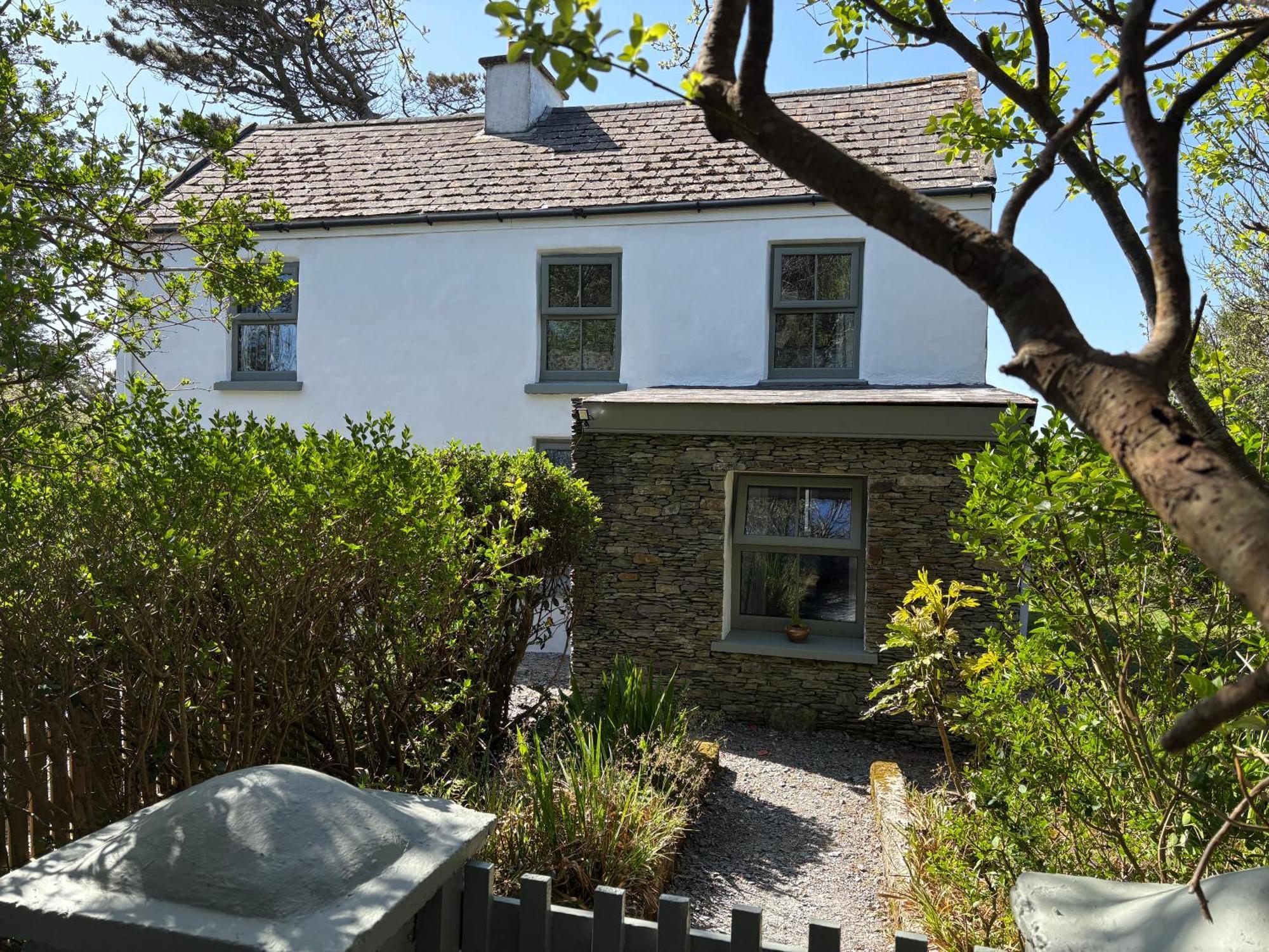 Boss'S Farmhouse Chapeltown Exterior photo