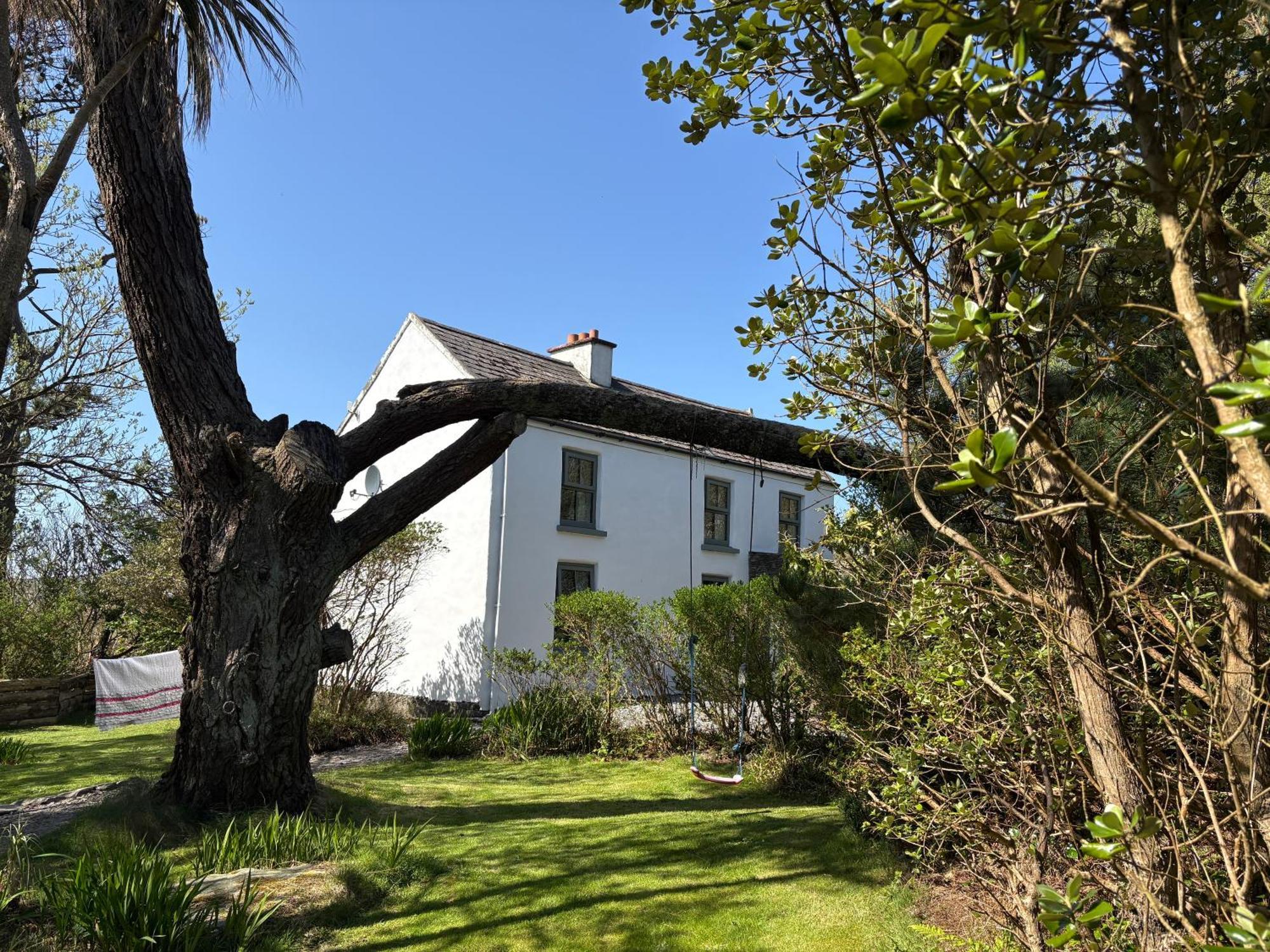 Boss'S Farmhouse Chapeltown Exterior photo